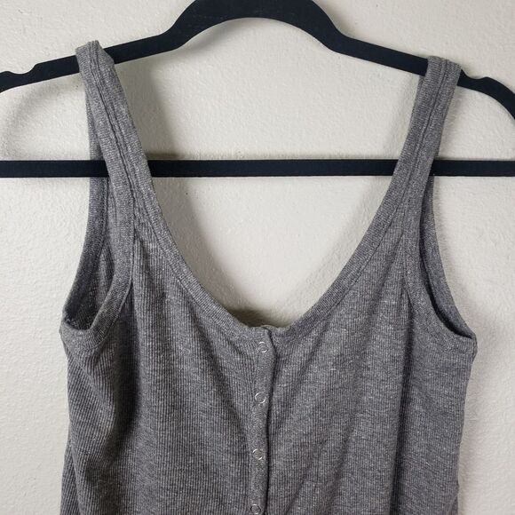 Chaser Women's Ribbed Button Snap Light Grey Simple Basic Tank Size Medium/MD - Picture 4 of 8